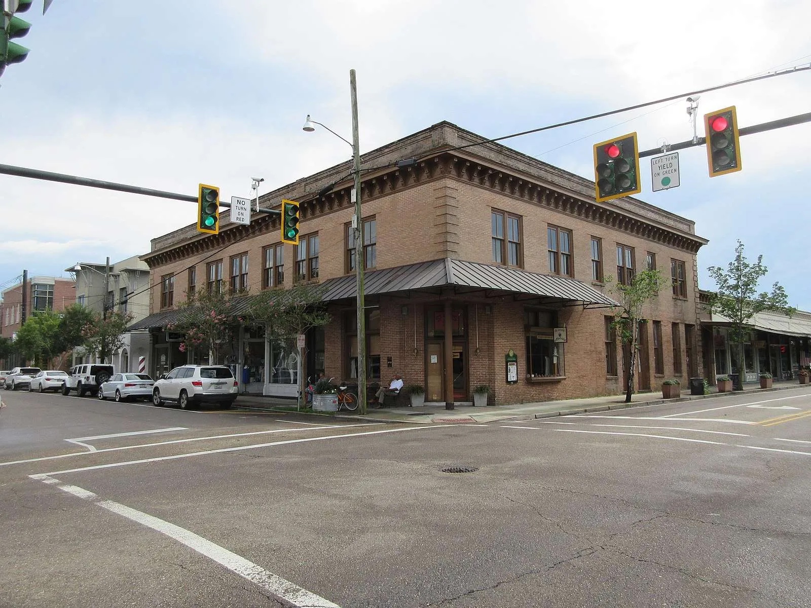 Downtown Covington Louisiana Traffic Awareness